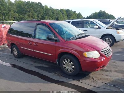 2005 Chrysler Town & Country