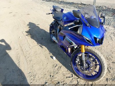 2025 Yamaha YZFR7