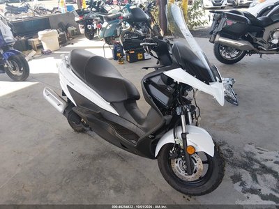 2020 Suzuki Uh200