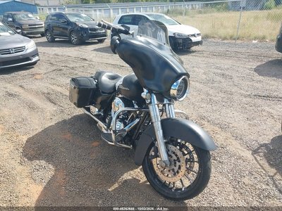 2013 Harley-Davidson FLHX