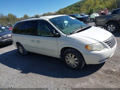 2006 Chrysler Town & Country