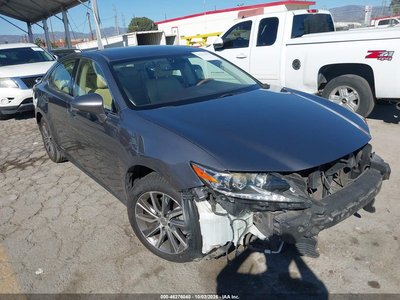 2016 Lexus ES 300h