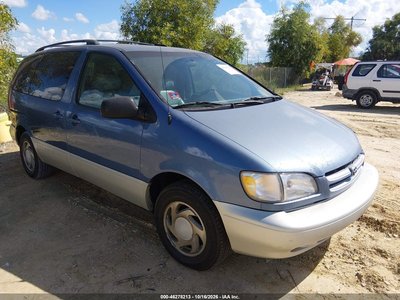 2000 Toyota Sienna