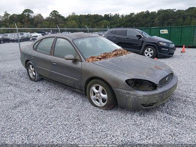 2004 Ford Taurus