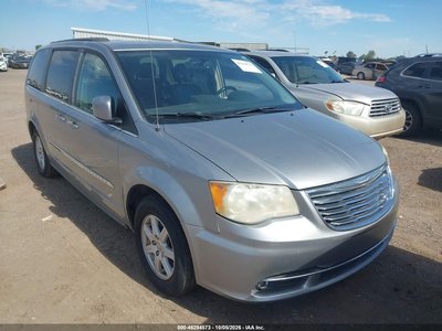 2013 Chrysler Town & Country