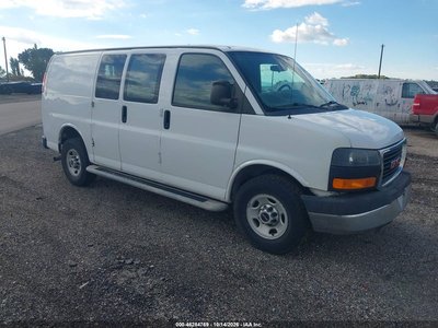 2015 GMC Savana