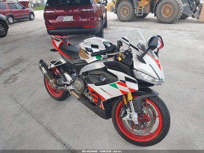 2024 Aprilia Rs