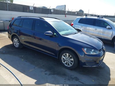 2016 Volkswagen Golf SportWagen