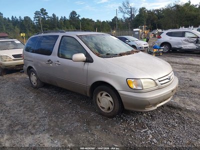 2001 Toyota Sienna