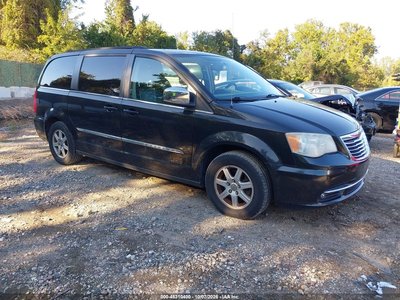 2011 Chrysler Town & Country