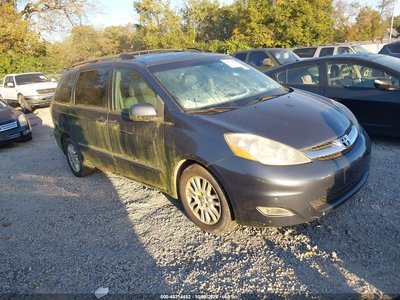 2008 Toyota Sienna