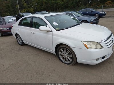 2005 Toyota Avalon