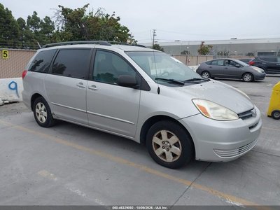 2004 Toyota Sienna
