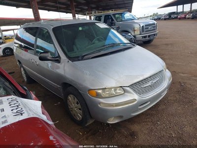 1999 Chrysler Town & Country