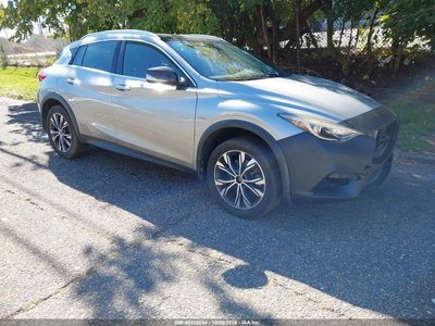 2017 Infiniti QX30