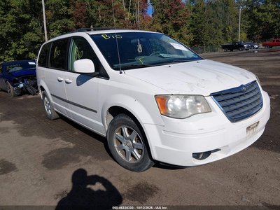 2010 Chrysler Town & Country