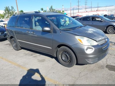 2004 Toyota Sienna