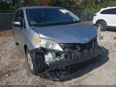 2012 Toyota Sienna