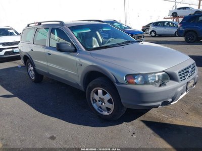 2004 Volvo XC70