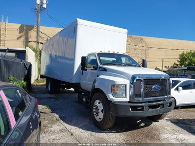 2021 Ford F-750