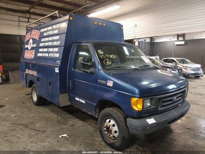 2004 Ford E-350 Cutaway