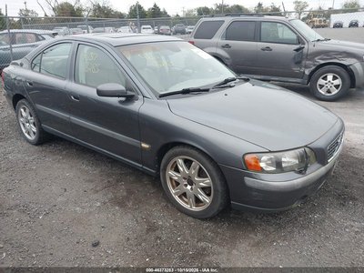2004 Volvo S60
