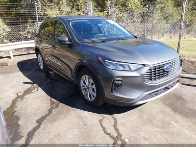 2023 Ford Escape Hybrid