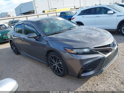 2022 Toyota Camry Hybrid