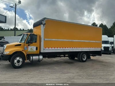 2016 International 4000 Box Truck