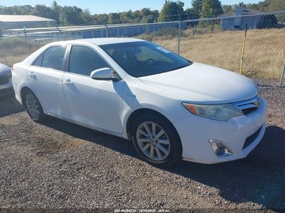 2014 Toyota Camry Hybrid