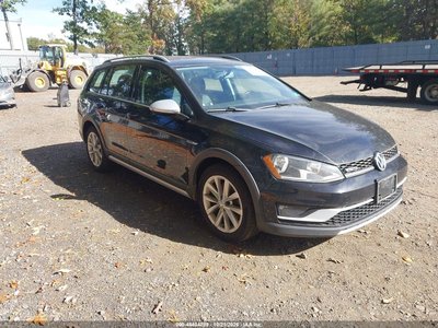 2017 Volkswagen Golf Alltrack